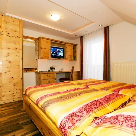 Haus Helga Penzion 3*