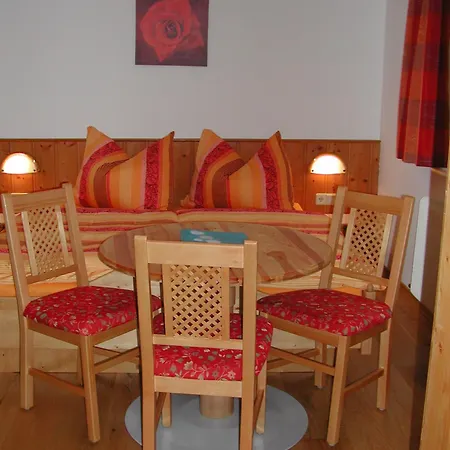 Pensión Haus Helga Mauterndorf (Salzburg)